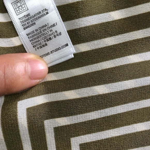 Toteme Silk Scarf - Picture 8 of 11